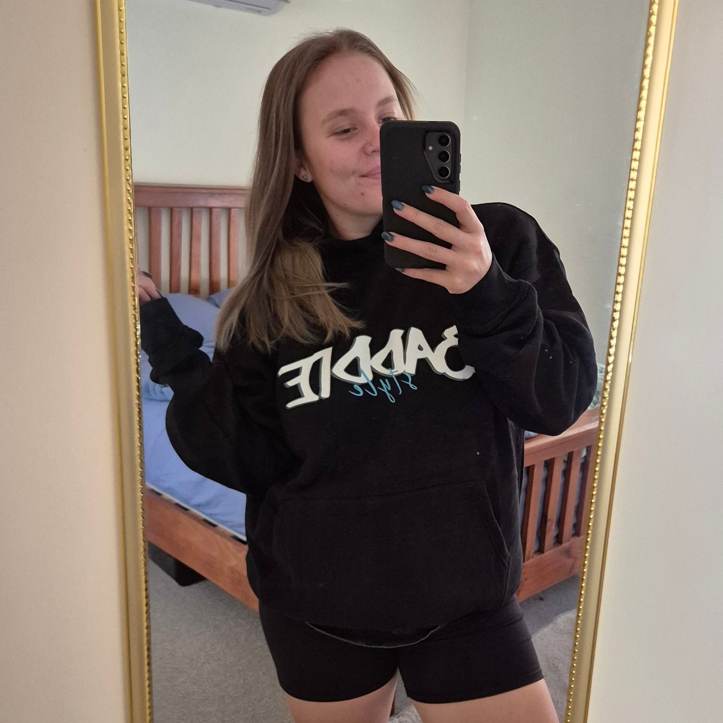 BADDIE HOODIE
